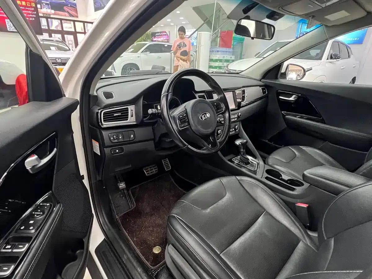Niro 2017 1.6L Luxury Edition — миниатюра 8
