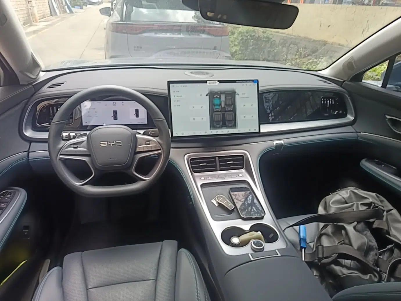 BYD Sealion 07 DM-i 2025 150 Flagship+ Edition — миниатюра 13