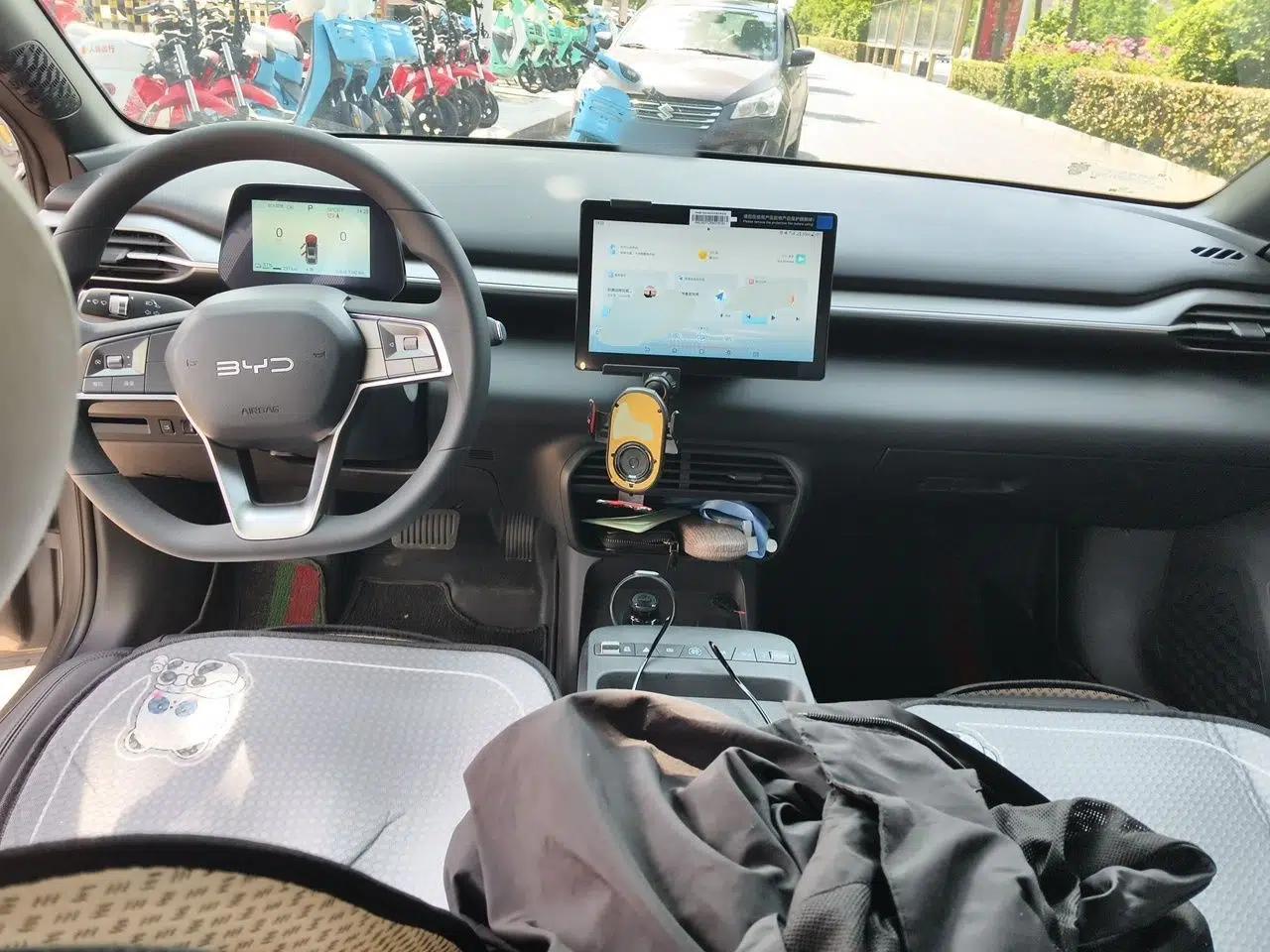 BYD e7 2025 Model 520 Smart Mobility Edition — миниатюра 10