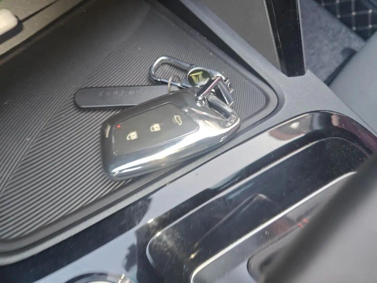 Baojun RC-6 2019 1.5T CVT 24-Hour Online Prestige Edition — миниатюра 9