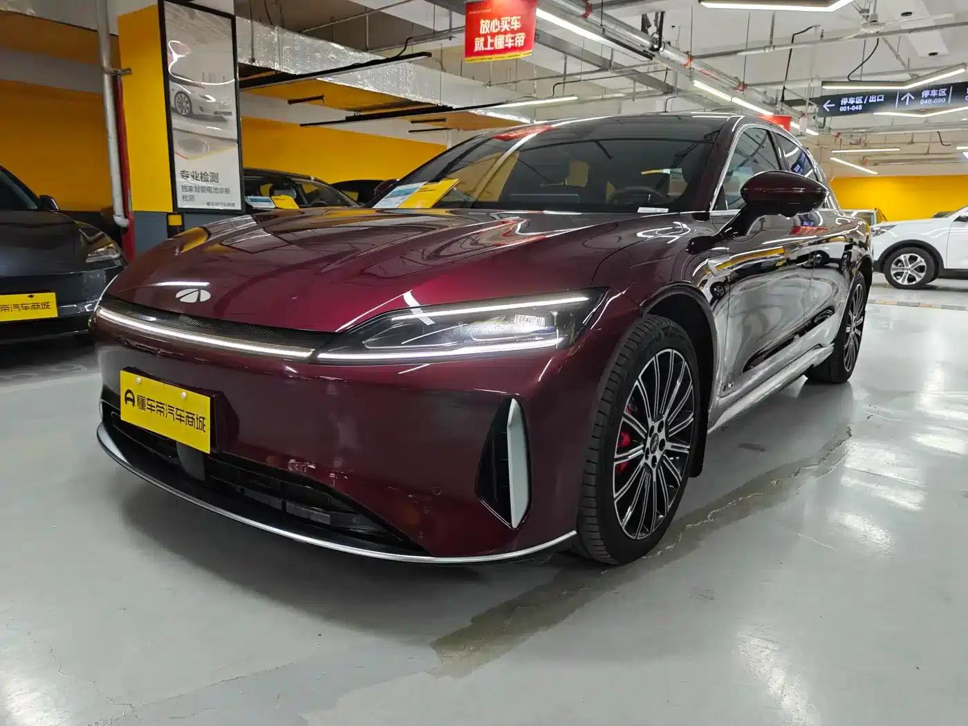 Fengyun A9L 2025 All-Wheel Drive High-Performance Peak Edition — миниатюра 3