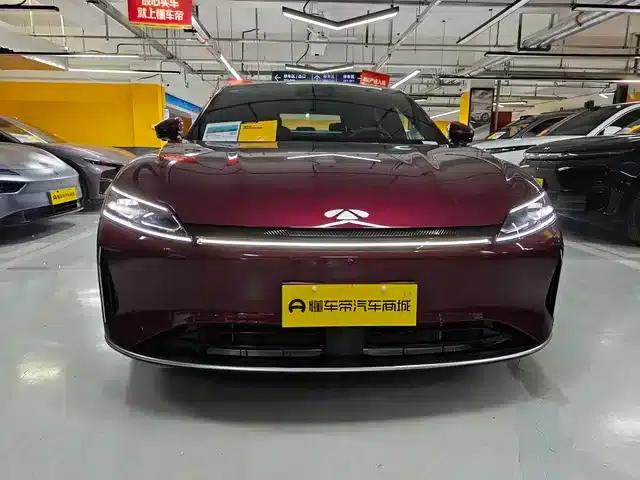 Fengyun A9L 2025 All-Wheel Drive High-Performance Peak Edition