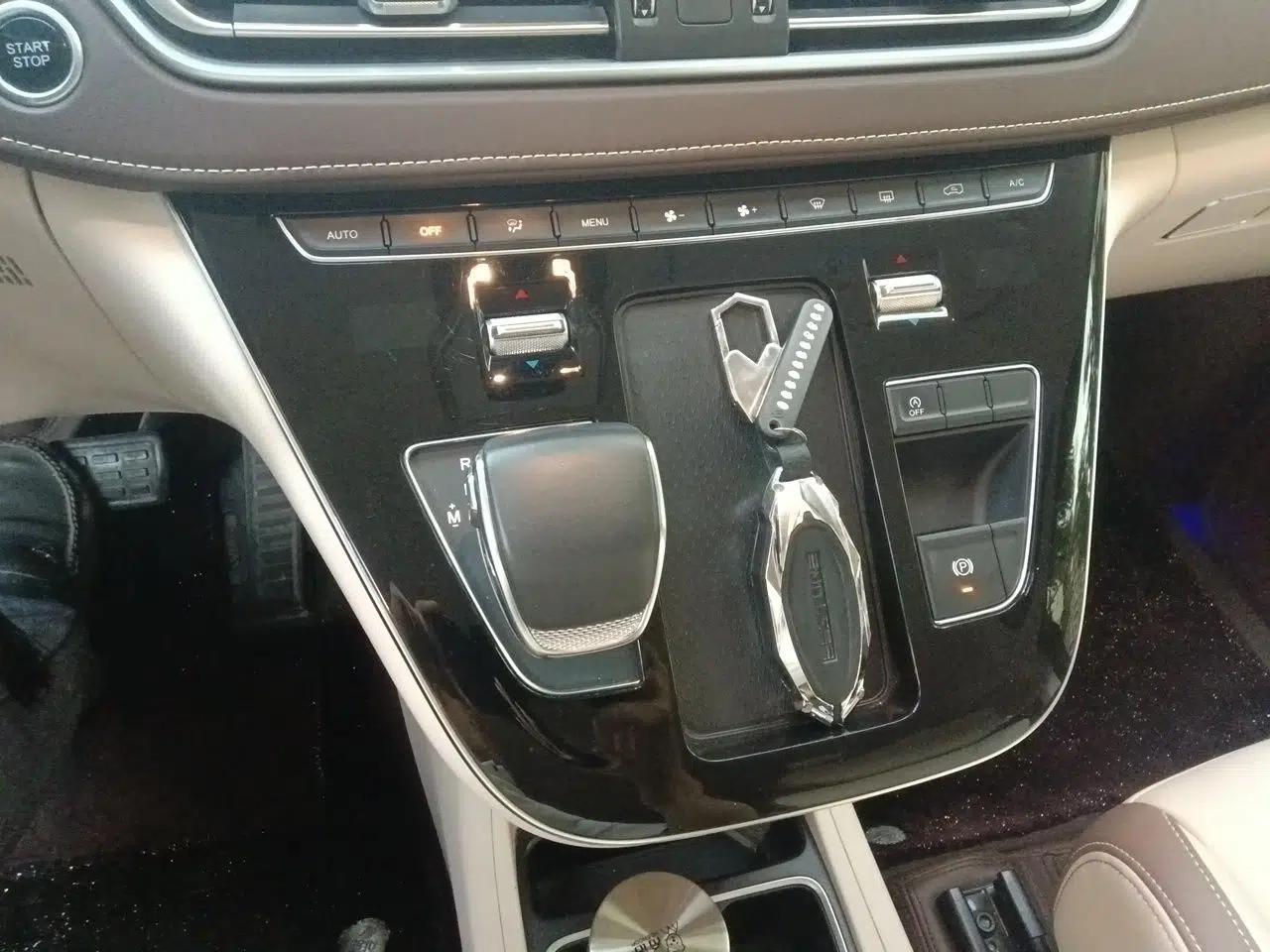 Bestune M9 2023 2.0T Prestige Edition — миниатюра 15