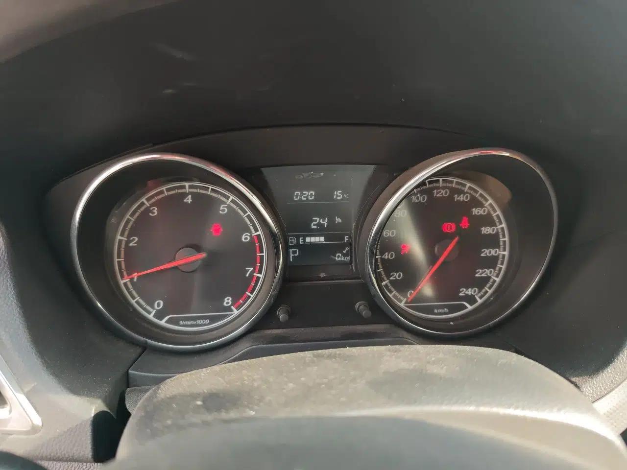 Bestune B30 2016 1.6L Automatic Luxury Model — миниатюра 12
