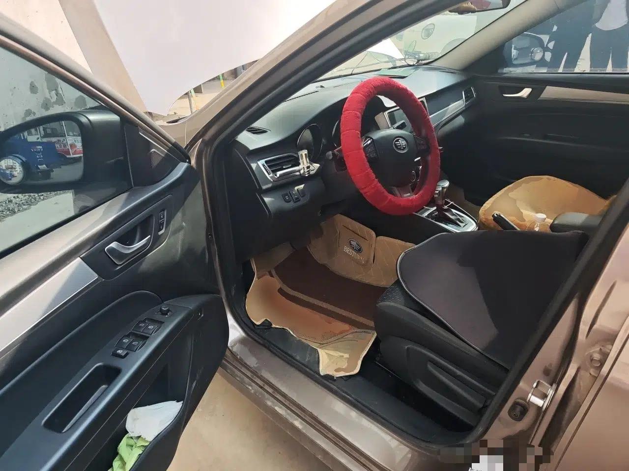 Bestune B30 2016 1.6L Automatic Luxury Model — миниатюра 17