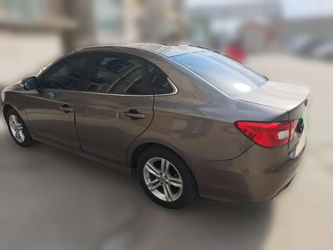 Bestune B30 2016 1.6L Automatic Luxury Model — миниатюра 4