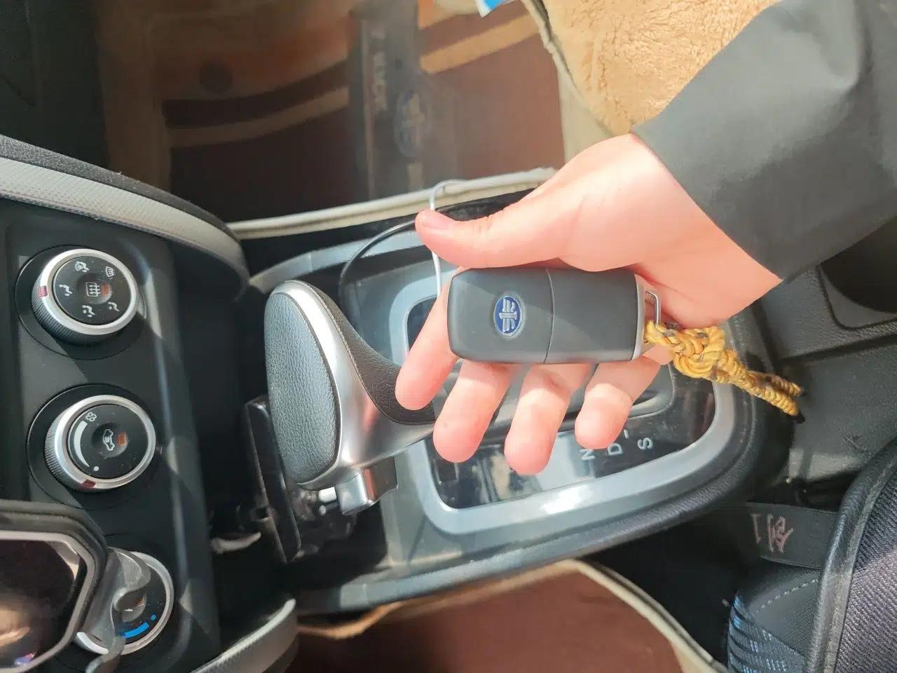 Bestune B30 2016 1.6L Automatic Luxury Model — миниатюра 9