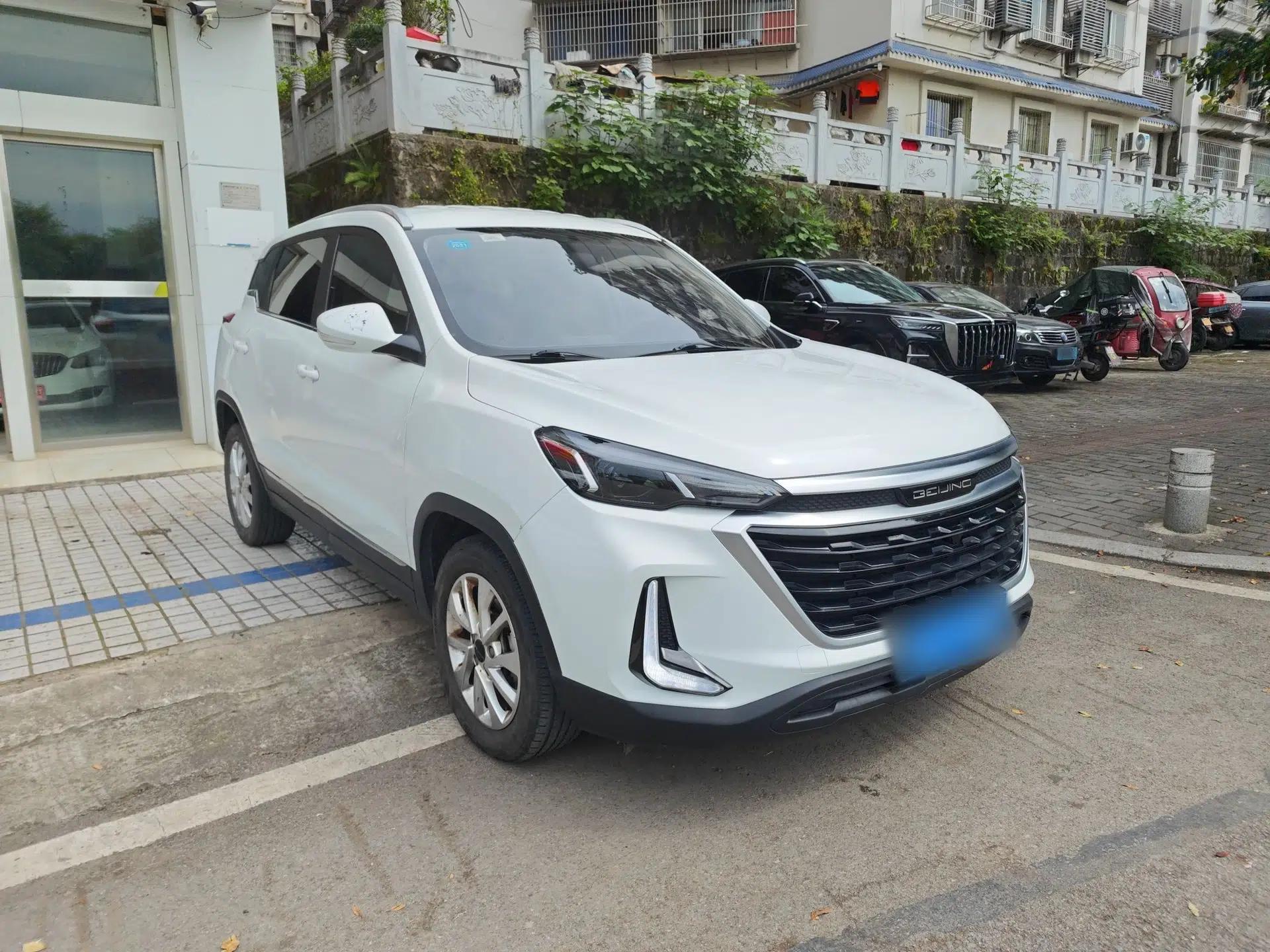 BAIC Beijing X3 2019 1.5T CVT Glory Edition — миниатюра 3