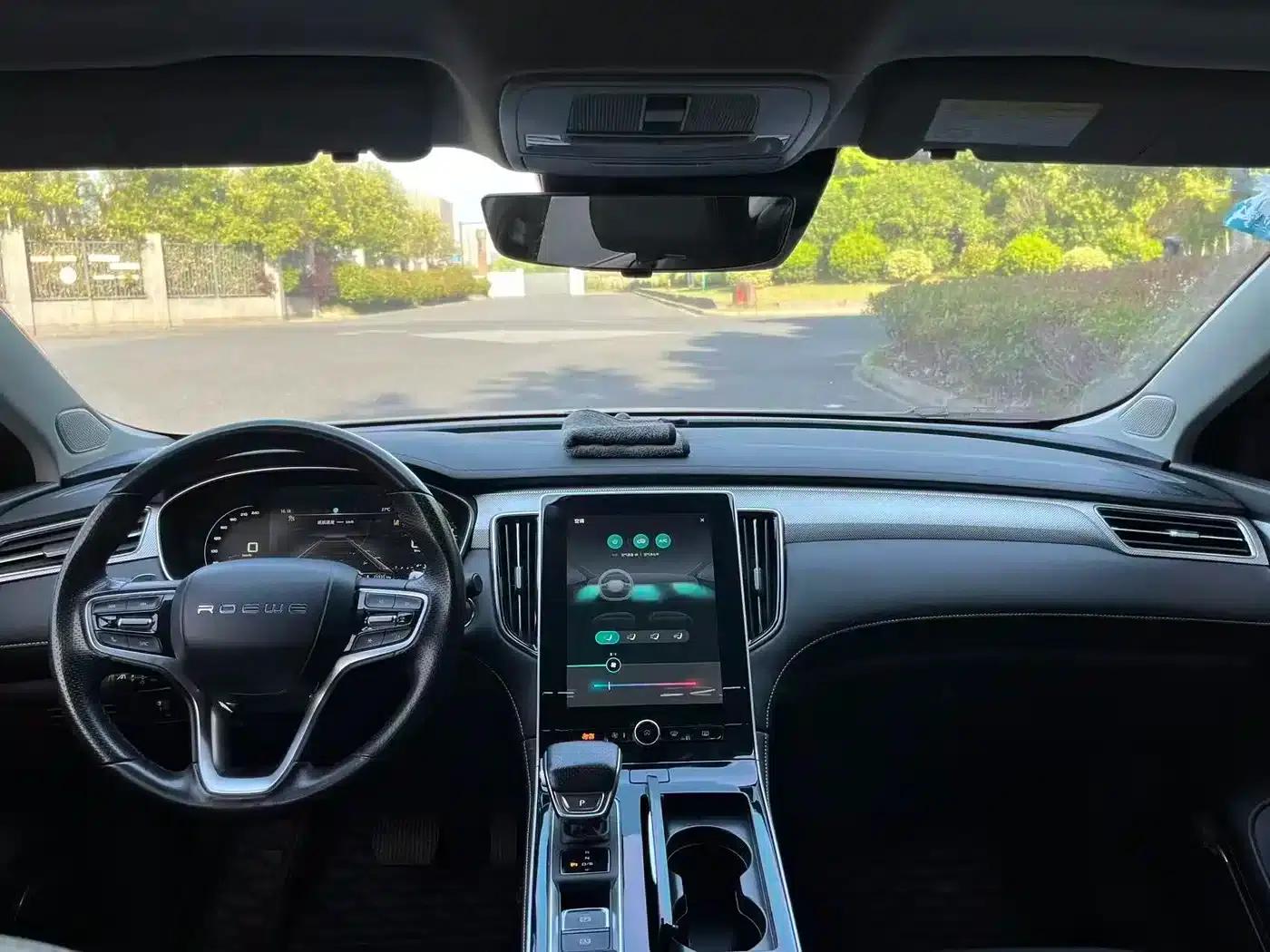 Roewe i6 MAX 2020 300TGI Automatic Cool and Intelligent Driving Edition — миниатюра 11