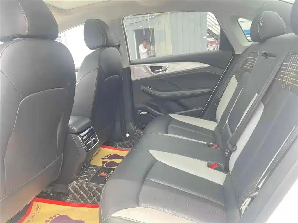 Roewe i6 MAX 2020 300TGI Automatic Cool Edition — миниатюра 6