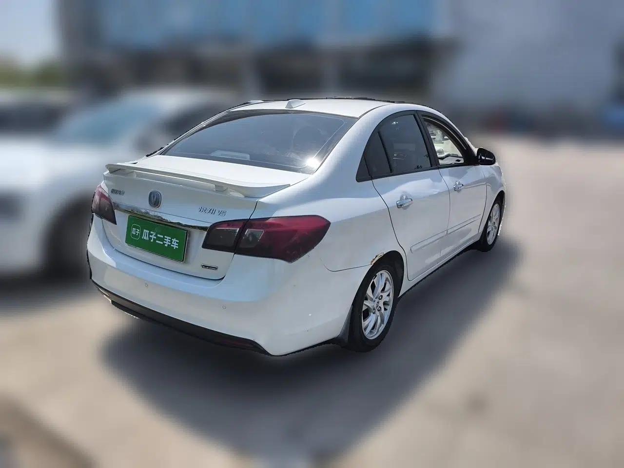 CHANGAN Alsvin V5 2012 1.5L Manual Sport Version China IV Standard — миниатюра 6