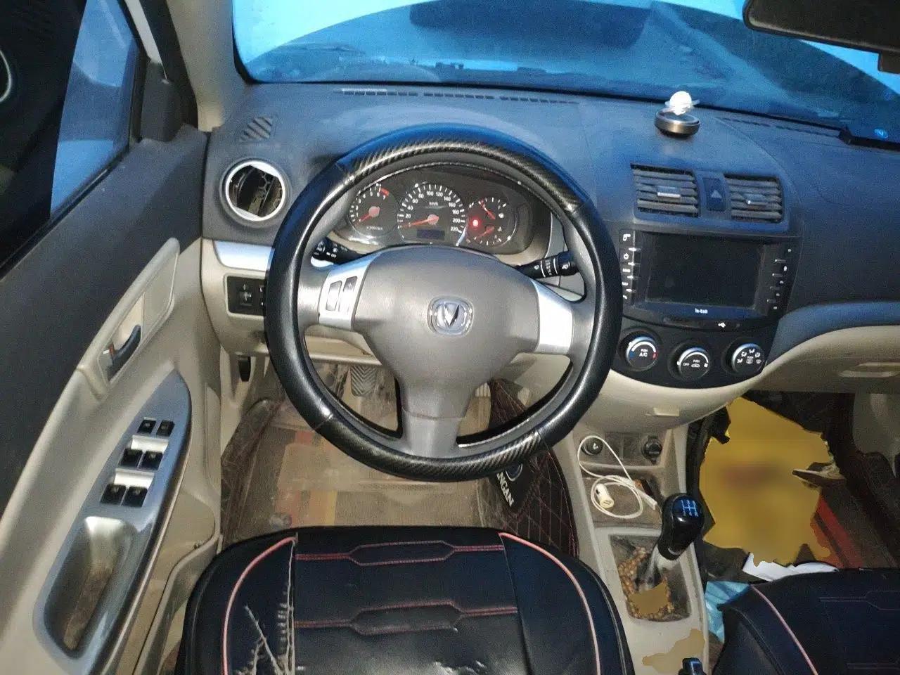 CHANGAN Alsvin V5 2012 1.5L Manual Dream Edition — миниатюра 11