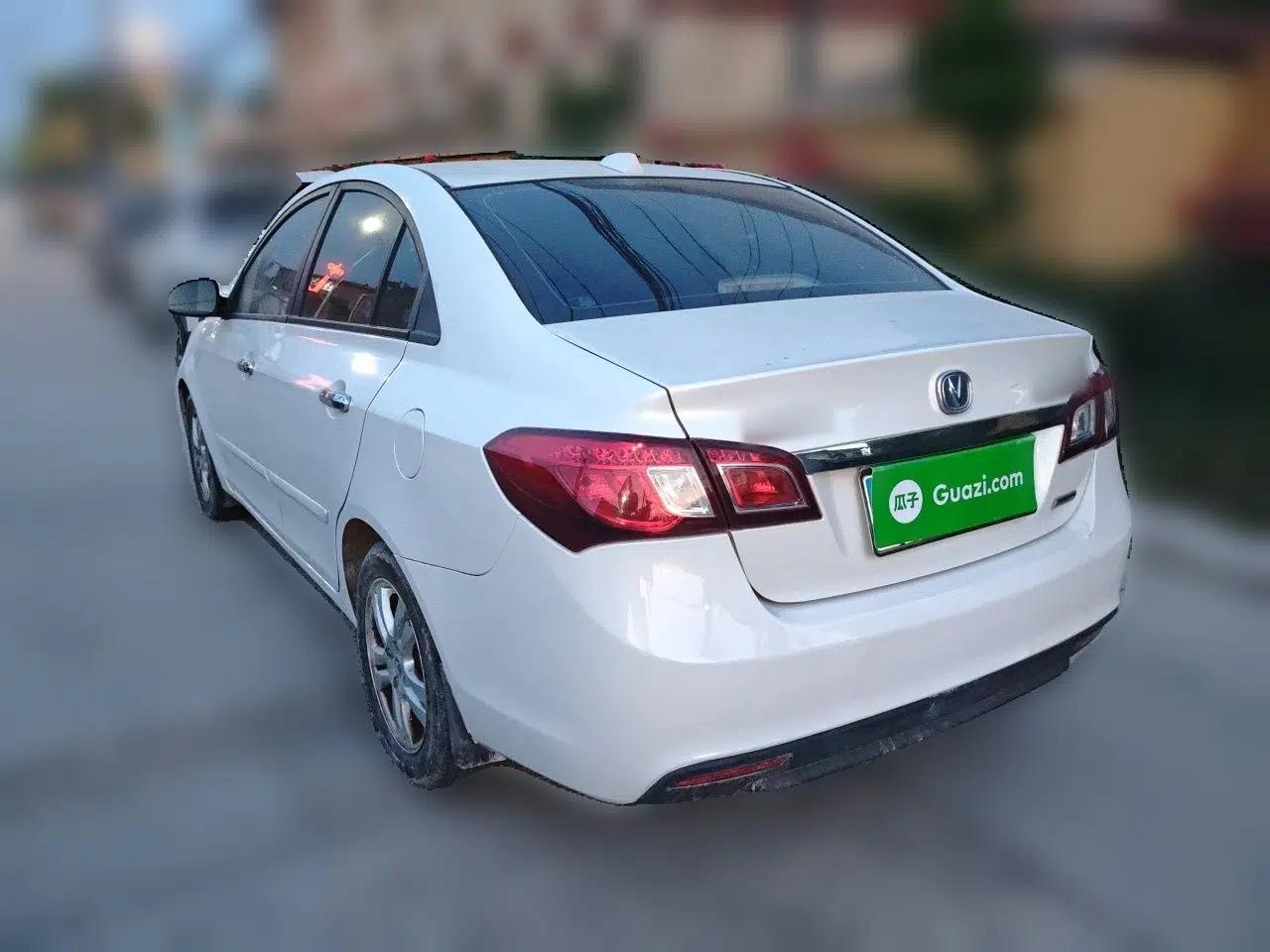 CHANGAN Alsvin V5 2012 1.5L Manual Dream Edition — миниатюра 4