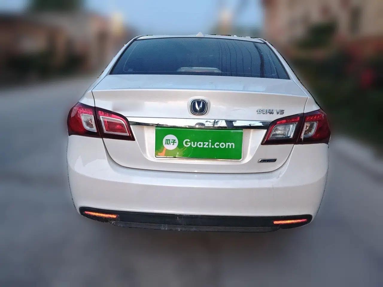 CHANGAN Alsvin V5 2012 1.5L Manual Dream Edition — миниатюра 5