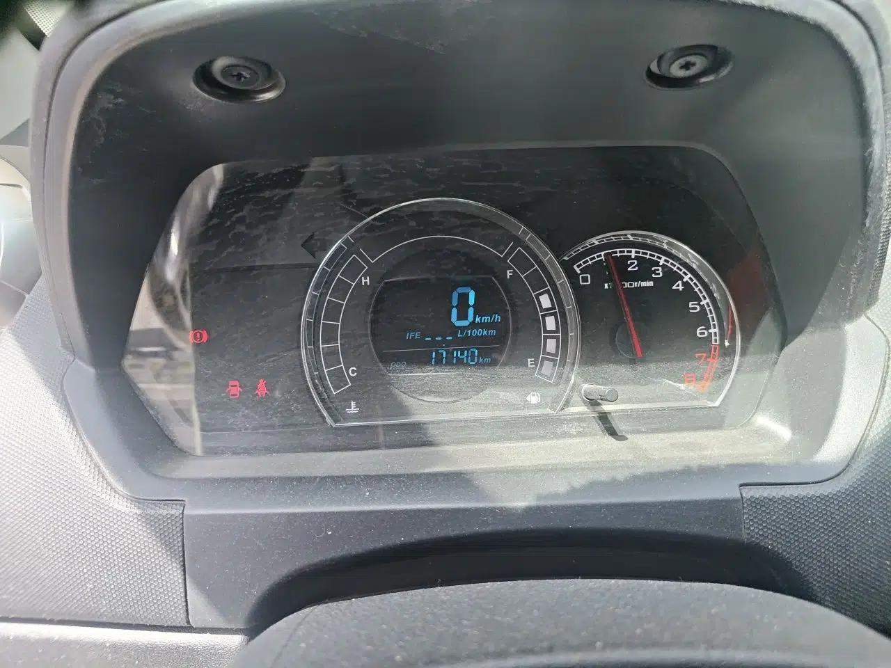 Great Wall M4 2014 1.5L Manual Comfort Model — миниатюра 12