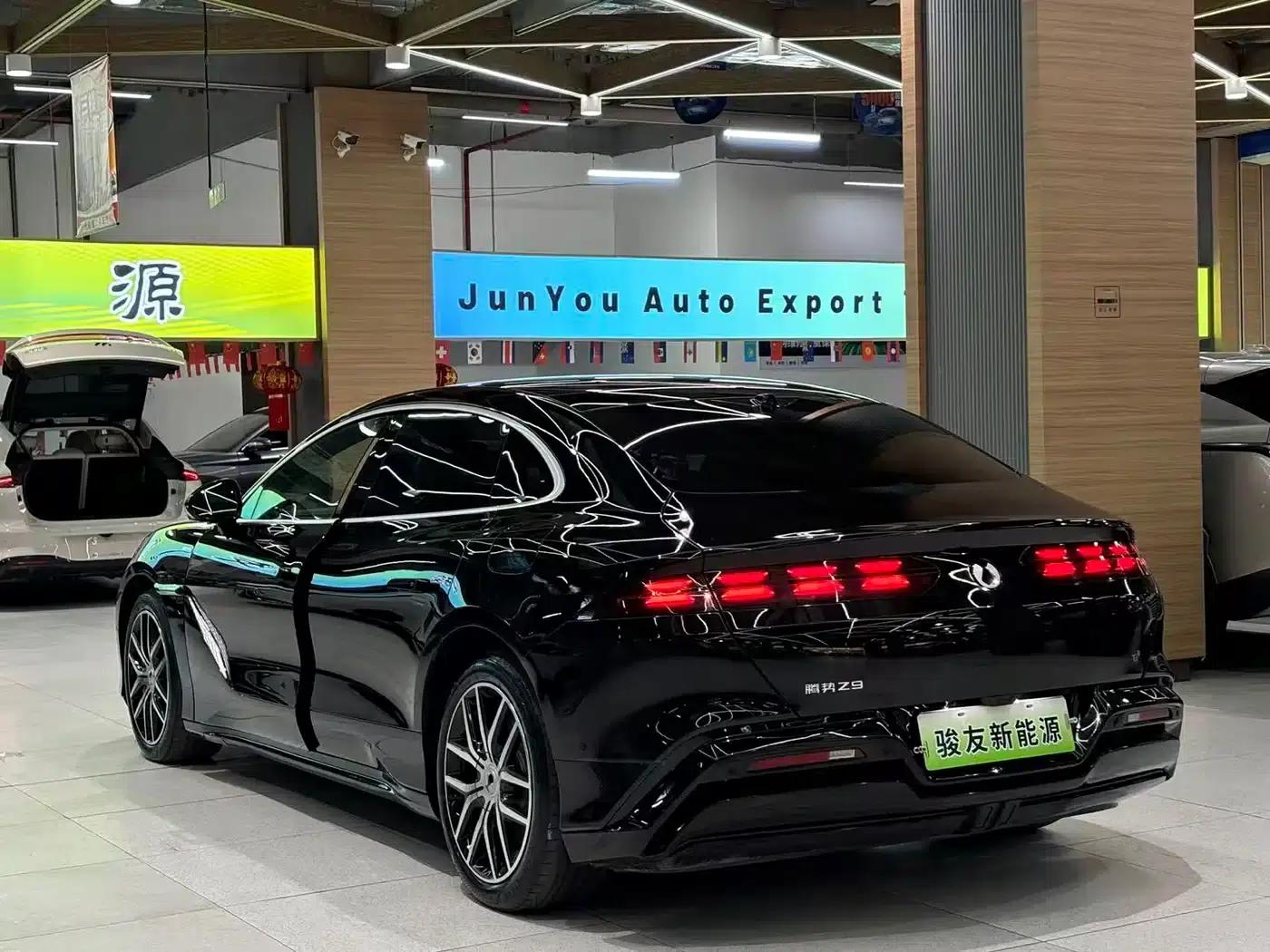 Denza Z9 2024 Model 1100km AWD Max Edition — миниатюра 7