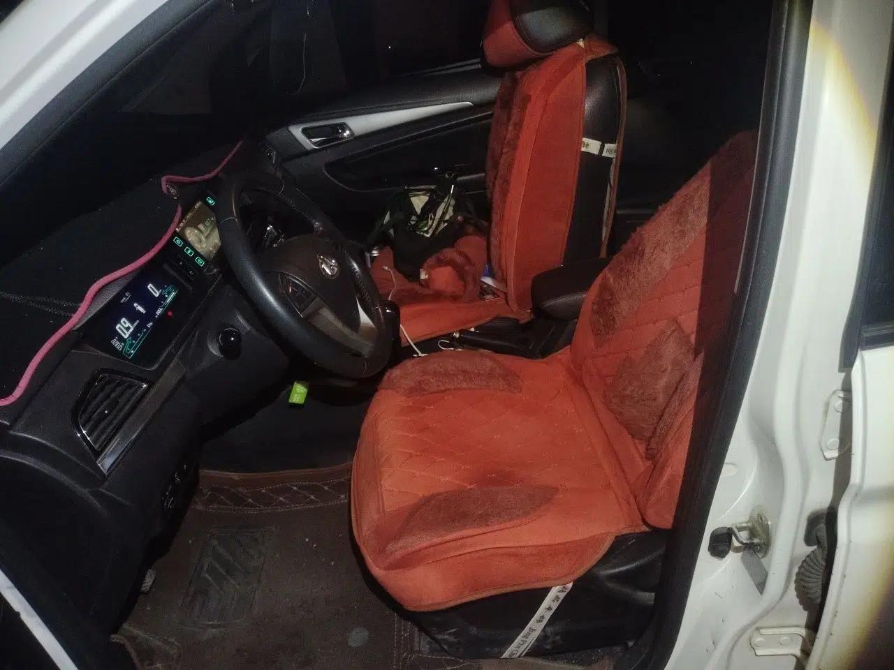 CHANGAN KAICHENG Oushang A600 2016 1.5L Manual Luxury 7-Seater — миниатюра 16