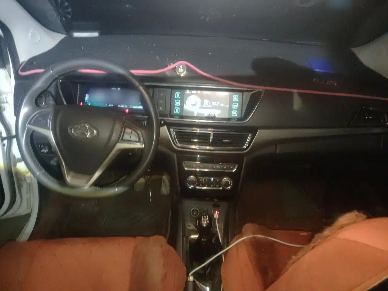 CHANGAN KAICHENG Oushang A600 2016 1.5L Manual Luxury 7-Seater — миниатюра 10