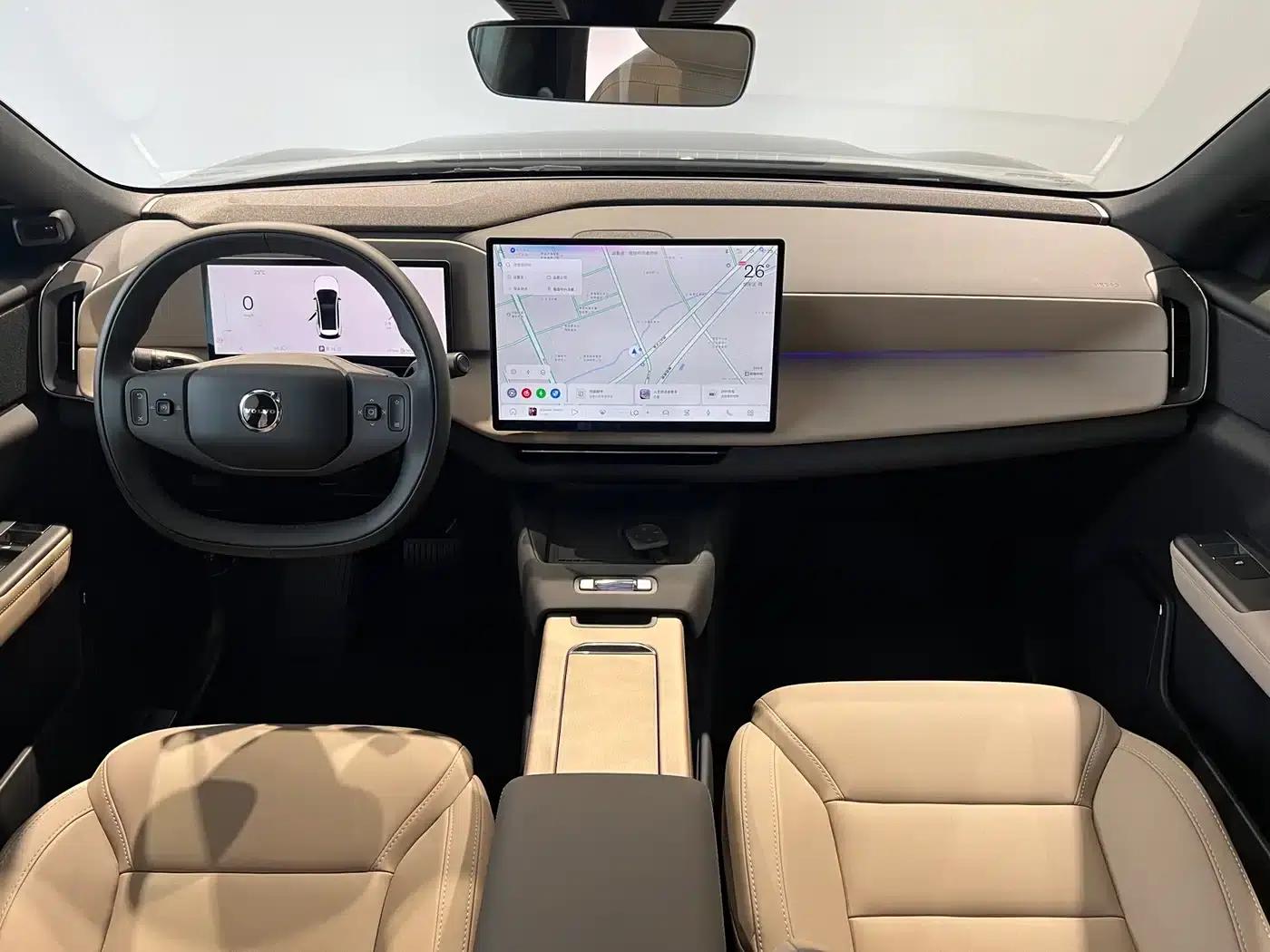 2026 Volvo XC70 Plug-in Hybrid, All-Wheel Drive, Long Range Core — миниатюра 12