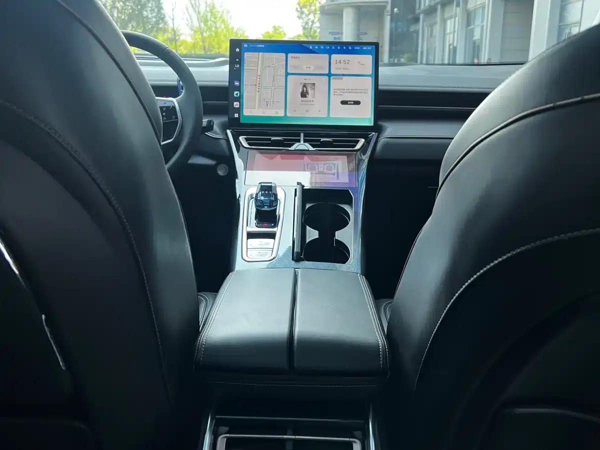 Wey brand Mocha 2021 2.0T 4WD Special Edition — миниатюра 13