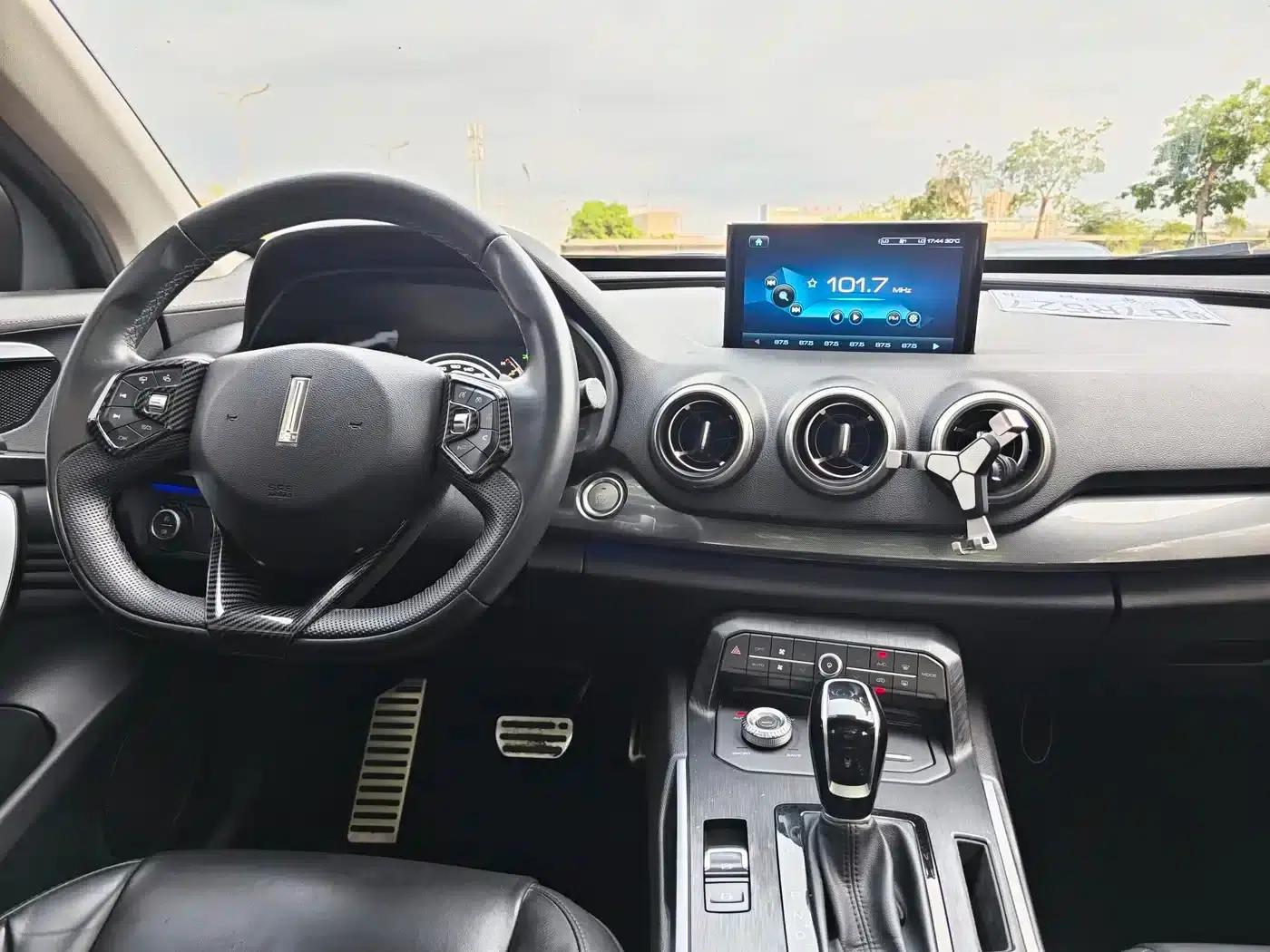 Wey P8 2018 2.0T Flagship Edition — миниатюра 12