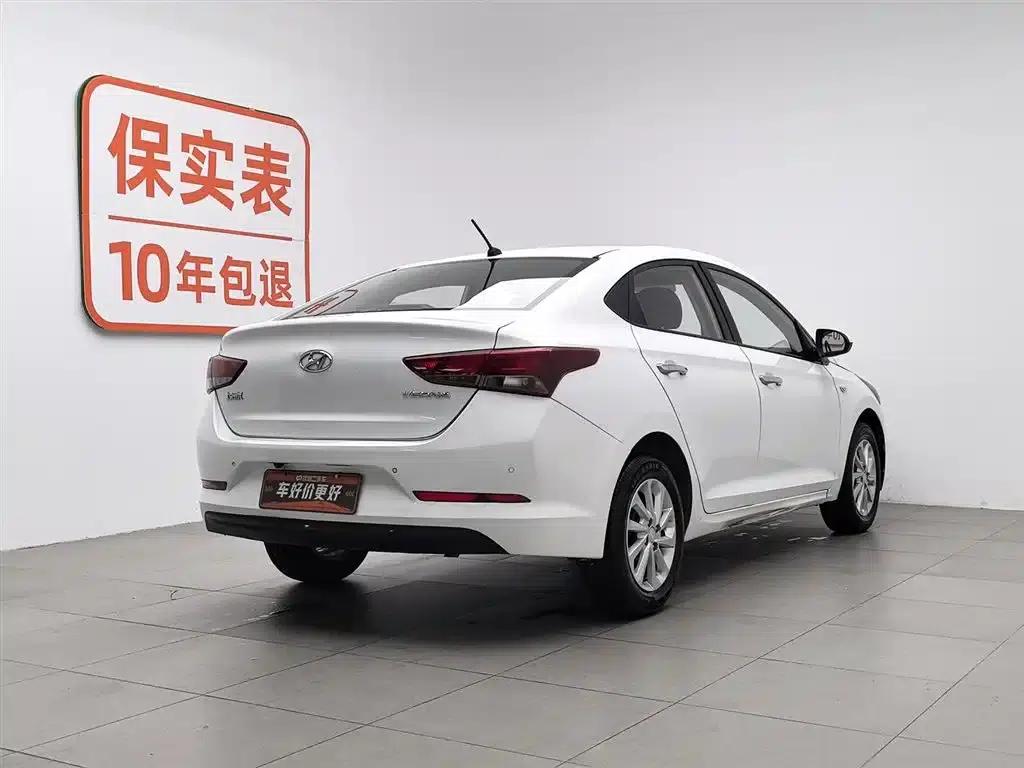 2016 Hyundai Verna 1.4L Manual GLS Cool Edition — миниатюра 2