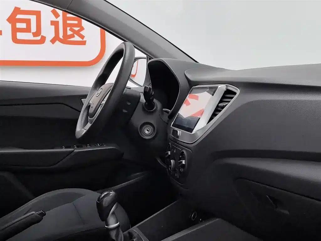 2016 Hyundai Verna 1.4L Manual GLS Cool Edition — миниатюра 22