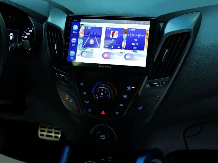 2015 Veloster 1.6T Automatic Luxury Edition — миниатюра 20