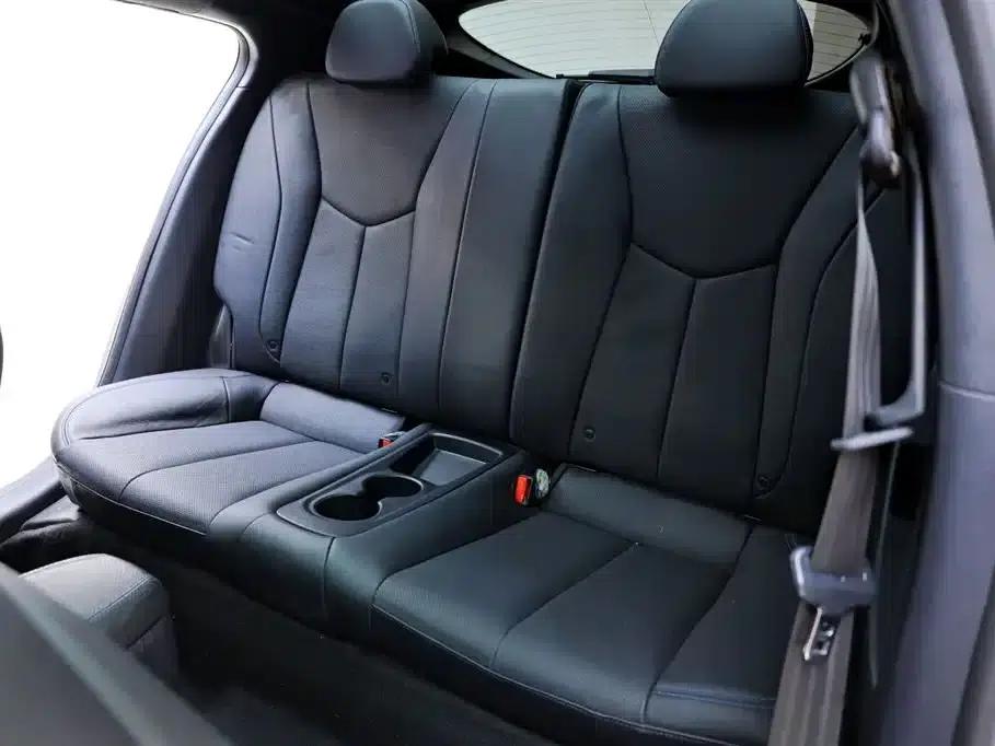 2015 Veloster 1.6T Automatic Luxury Edition — миниатюра 28