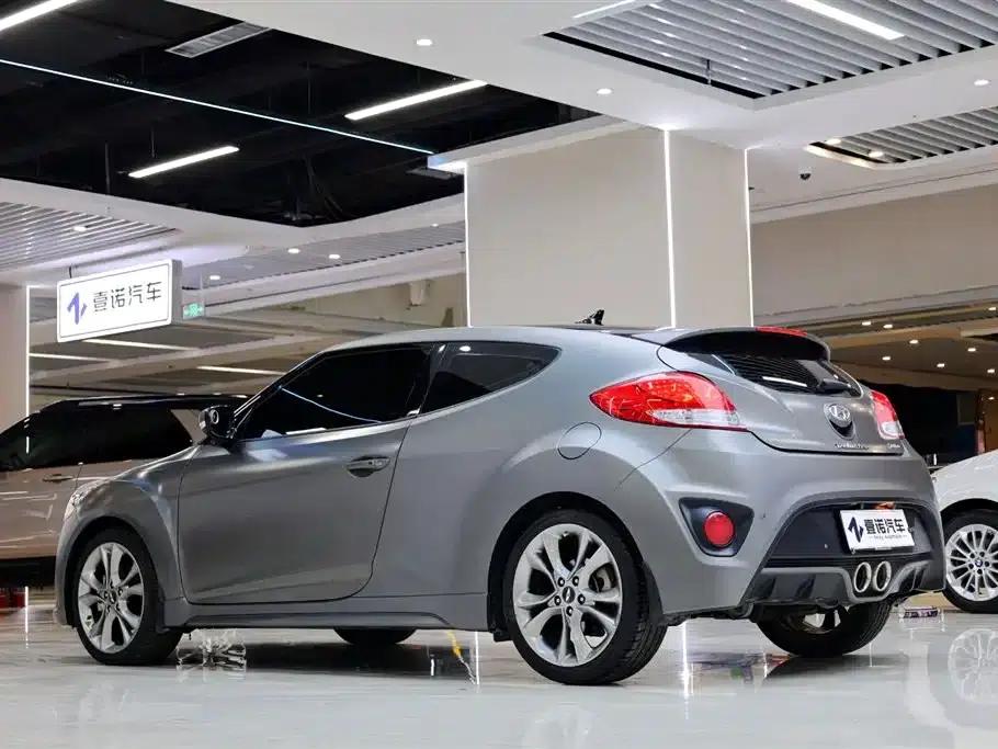 2015 Veloster 1.6T Automatic Luxury Edition — миниатюра 5
