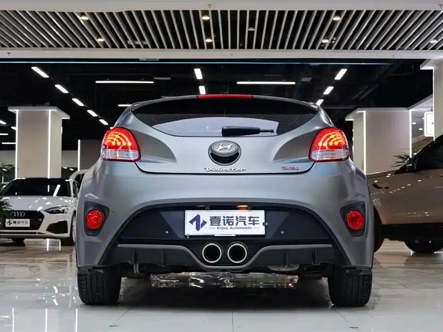 2015 Veloster 1.6T Automatic Luxury Edition — миниатюра 7