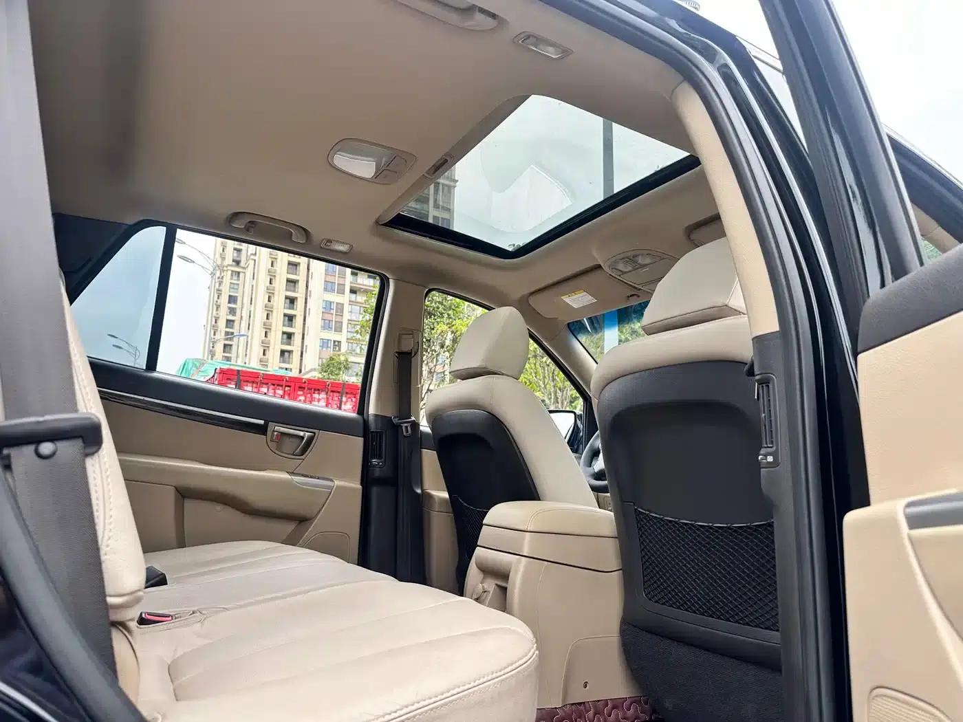 Santa Fe Classic 2010 2.4 Comfort Edition 7-Seat 4WD — миниатюра 27