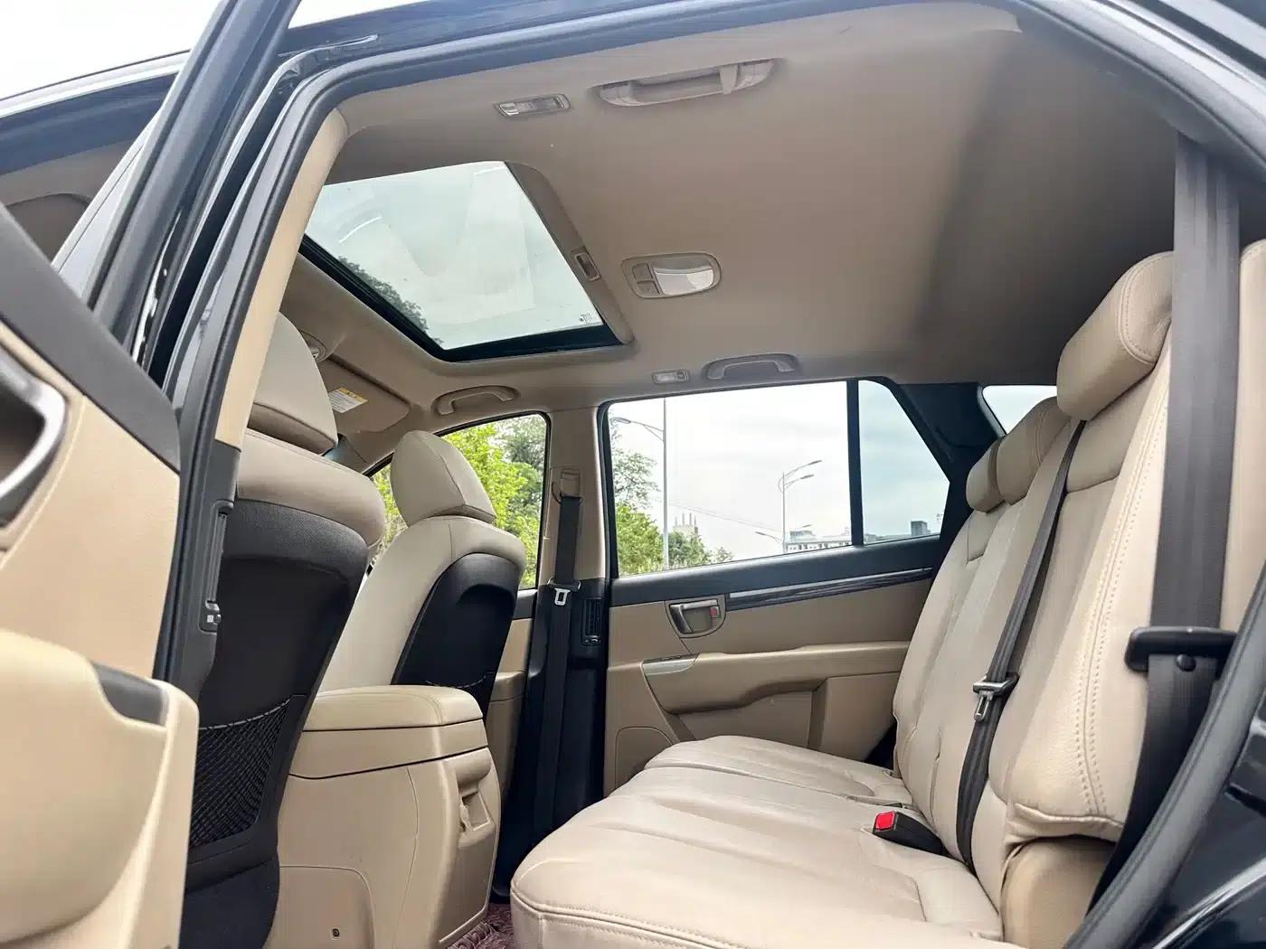 Santa Fe Classic 2010 2.4 Comfort Edition 7-Seat 4WD — миниатюра 32