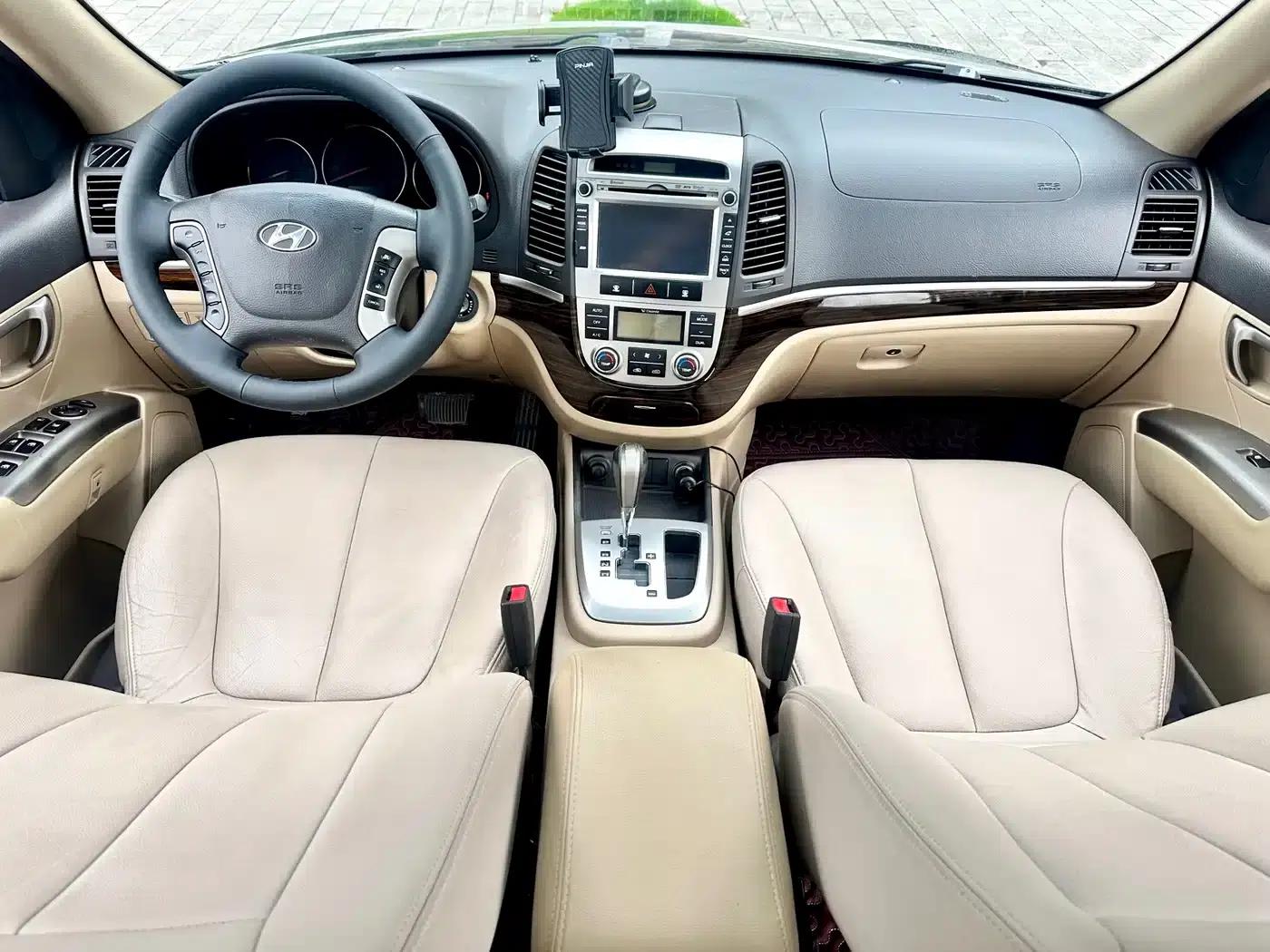 Santa Fe Classic 2010 2.4 Comfort Edition 7-Seat 4WD — миниатюра 34