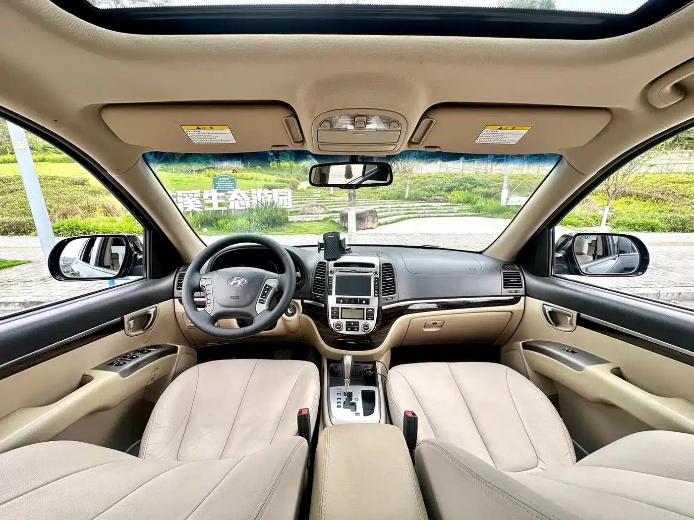Santa Fe Classic 2010 2.4 Comfort Edition 7-Seat 4WD — миниатюра 36