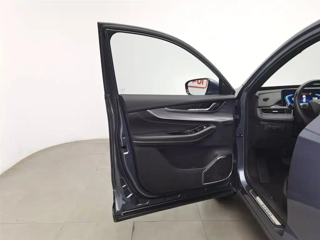 Exeed Chaser 2021 Versailles Edition 1.6T DCT Star Edition — миниатюра 8