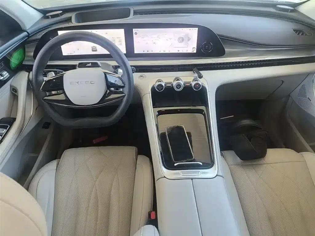 Exeed Yaoguang 2023 400T 4WD Luxury Edition — миниатюра 10