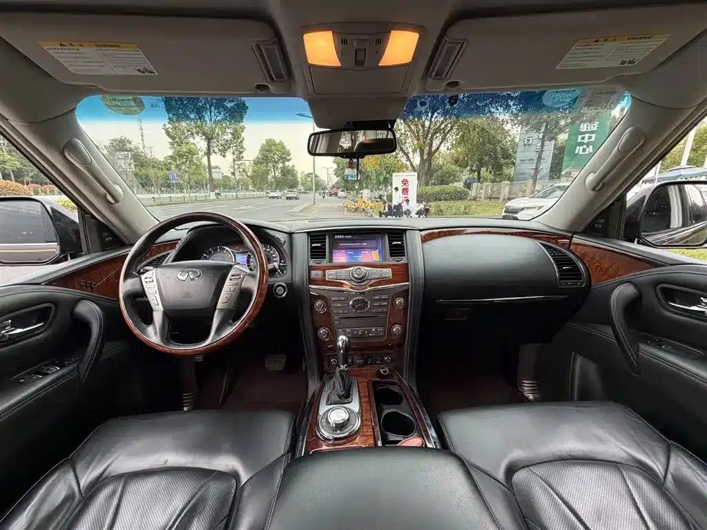 Infiniti QX80 2016 5.6L 4WD — миниатюра 11