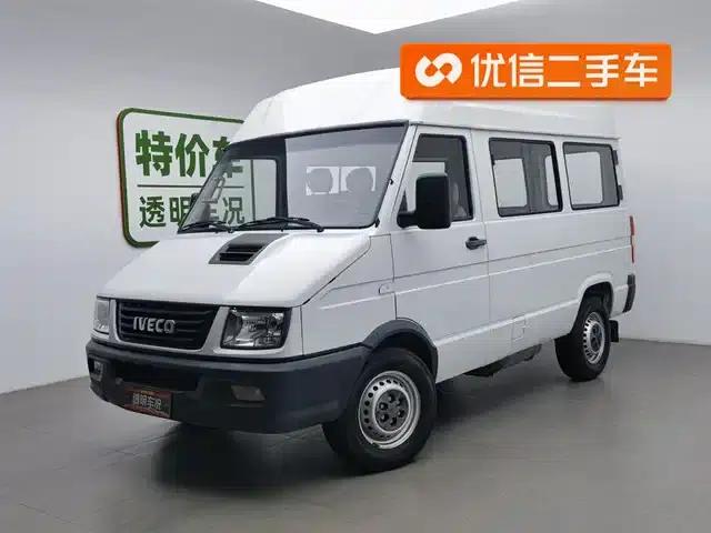 Iveco DeYi 2017 2.5T A35 Bus (5-7 Seats) 47Z5