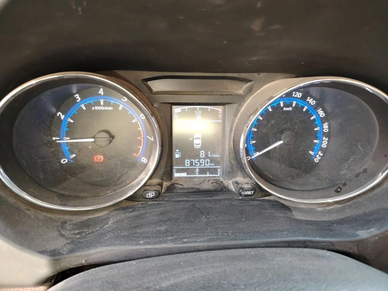 FORTHING SX6 2016 1.6L Manual Luxury Model — миниатюра 12