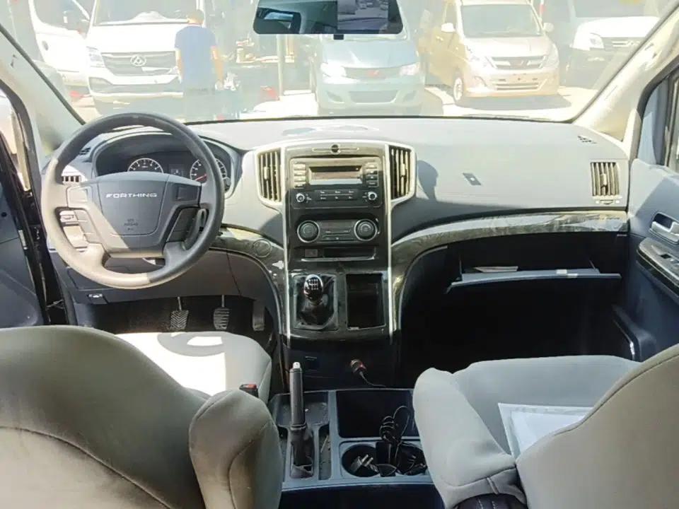 FORTHING Lingzhi PLUS 2024 1.5T Manual Comfort Version 7 Seats — миниатюра 13