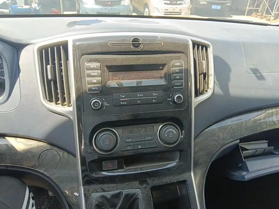 FORTHING Lingzhi PLUS 2024 1.5T Manual Comfort Version 7 Seats — миниатюра 16