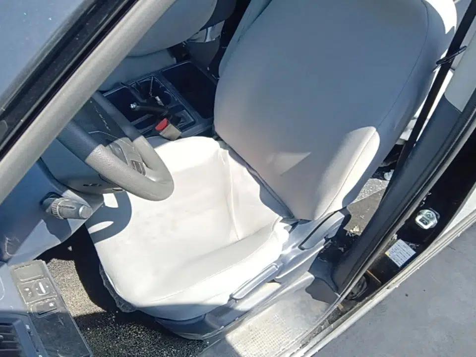 FORTHING Lingzhi PLUS 2024 1.5T Manual Comfort Version 7 Seats — миниатюра 18