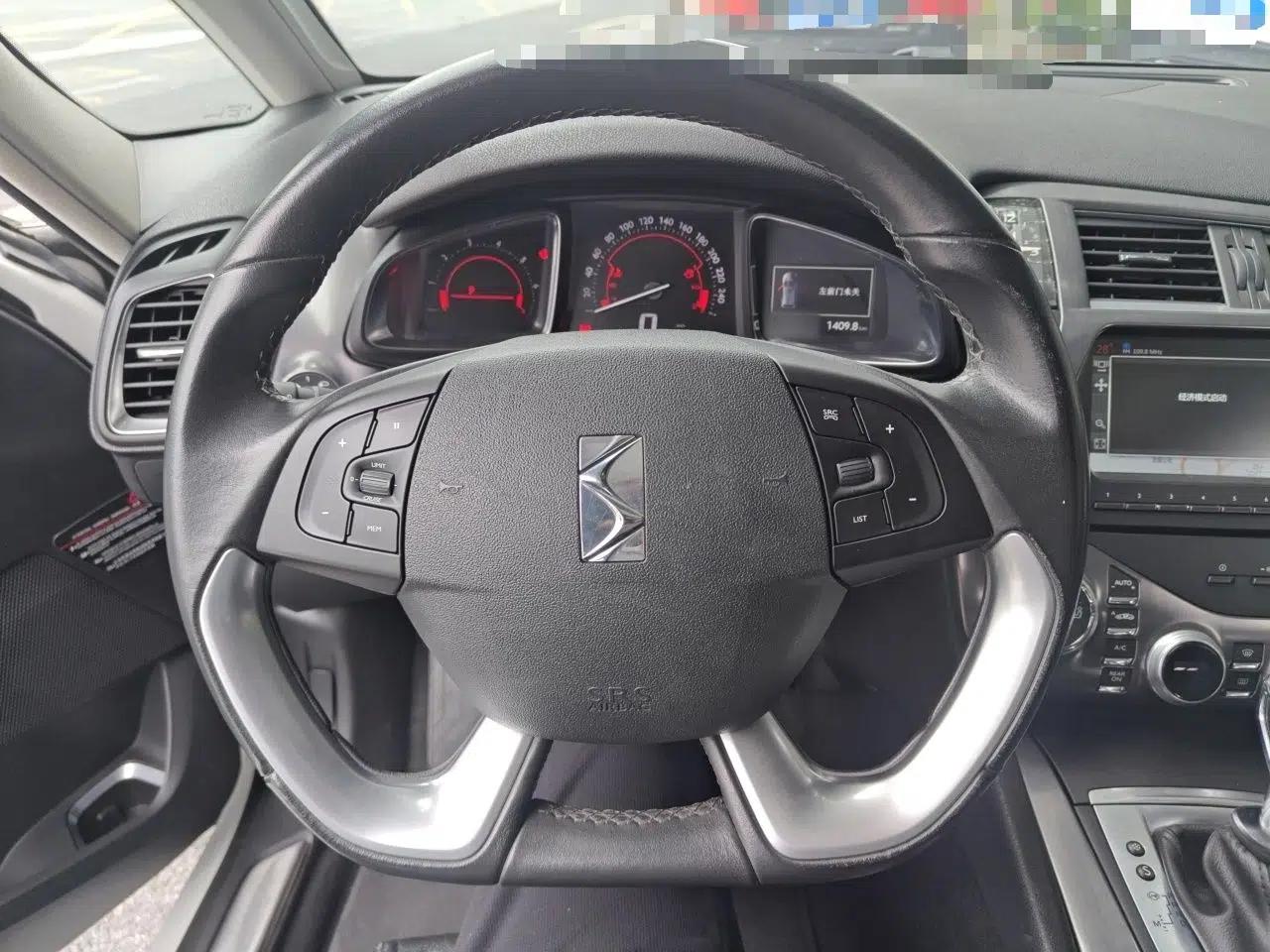 DS 5 2014 1.6T Luxury Edition THP160 — миниатюра 11