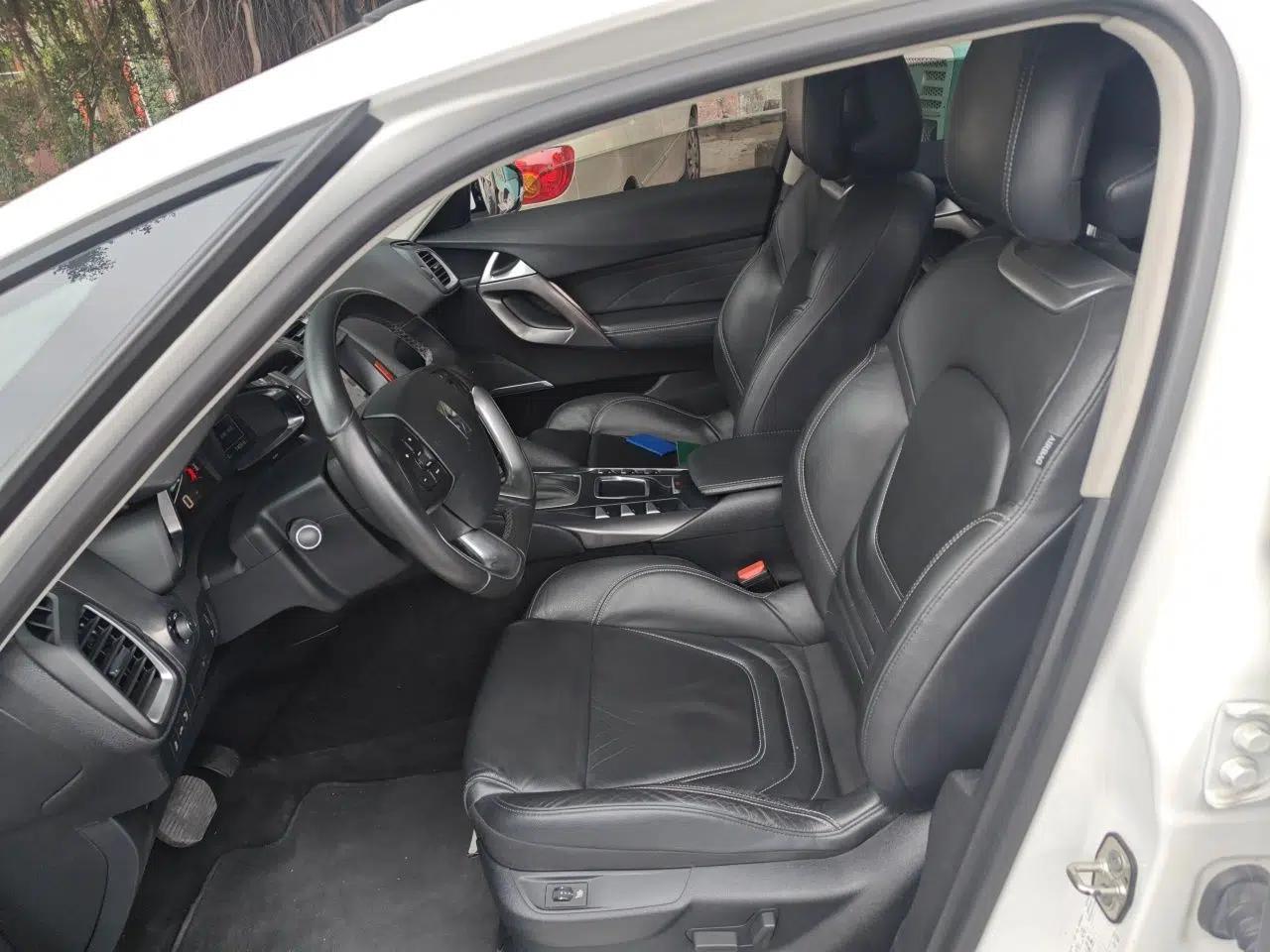 DS 5 2014 1.6T Luxury Edition THP160 — миниатюра 16