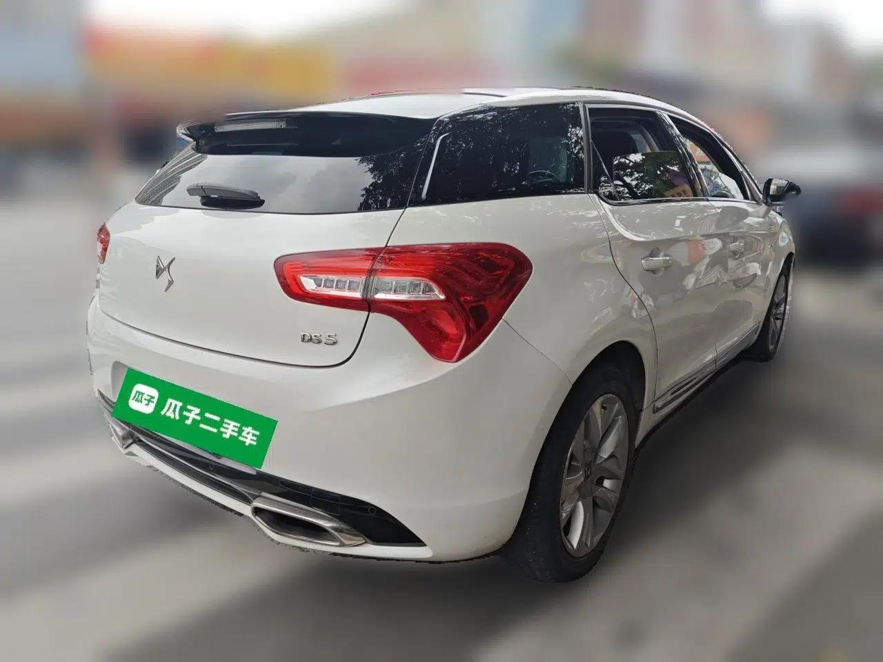 DS 5 2014 1.6T Luxury Edition THP160 — миниатюра 6