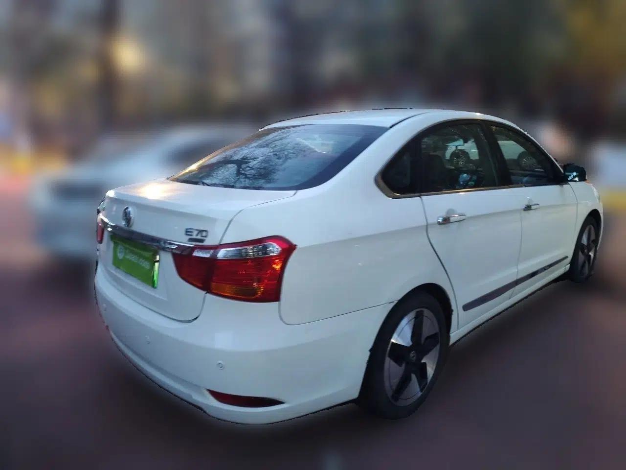 Dongfeng Aeolus E70 2019 500 Ultra-Comfort Edition — миниатюра 6
