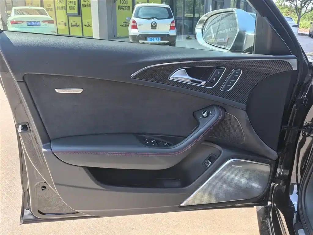 2016 Audi RS 6 4.0T Avant — миниатюра 6