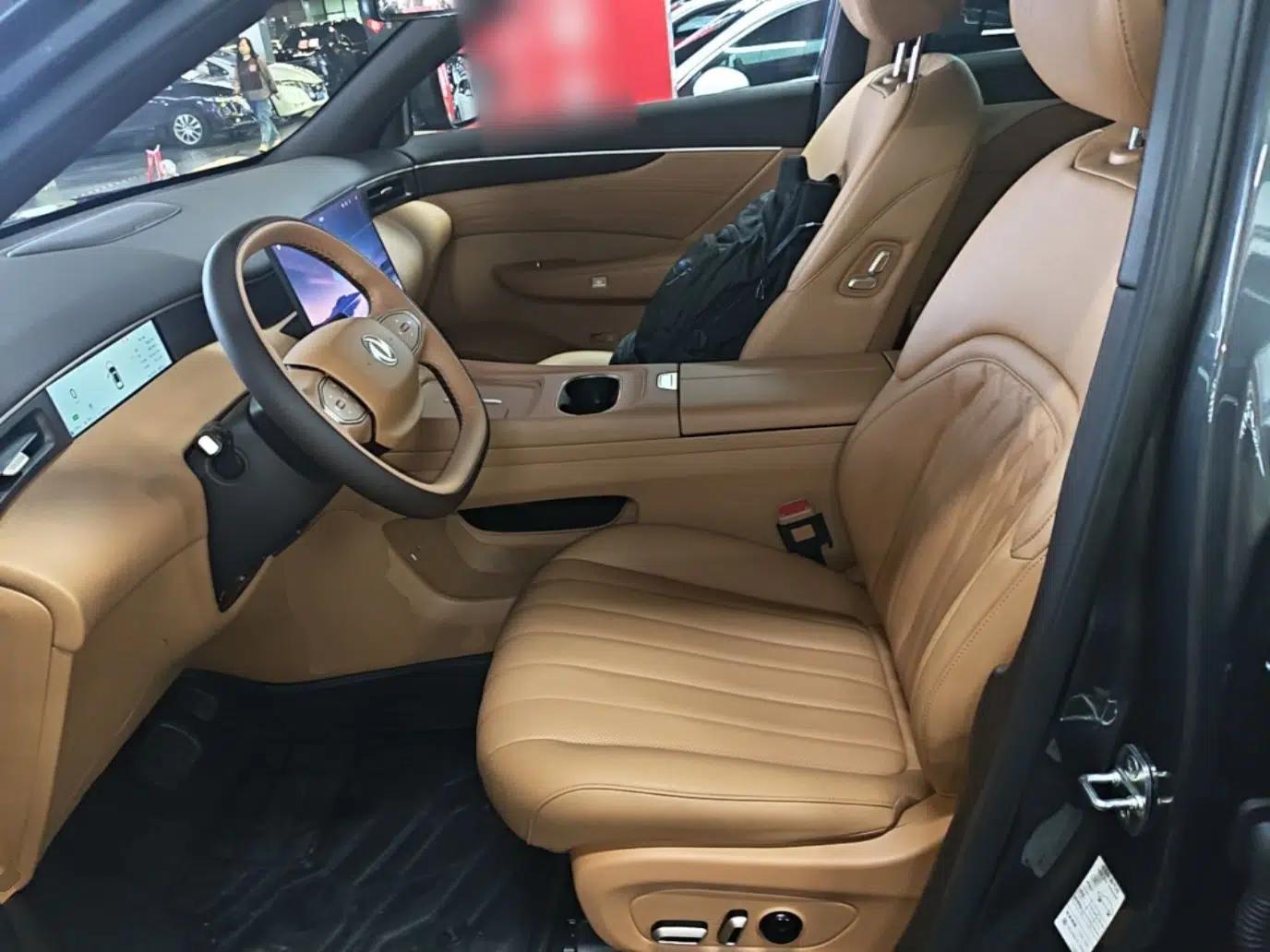 Dongfeng Aeolus L8 2025 Model 185KM Dream Edition — миниатюра 18
