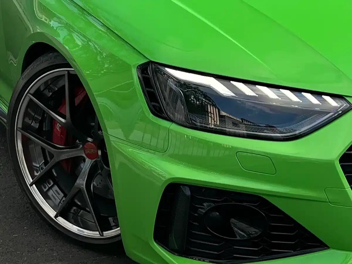 2023 Audi RS4 Avant Dark Gold Edition — миниатюра 12